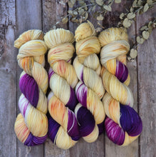 Load image into Gallery viewer, Antique Floral (Fledgling 4ply Sock - SW Merino / Nylon) (Dyed as Ordered if Not in Stock)