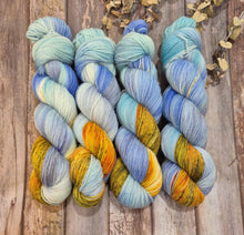 Load image into Gallery viewer, Artic Autumn (Assigned Pooling) (Dyed as Ordered if Not in Stock)
