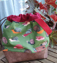 Load image into Gallery viewer, Snail Project Bag