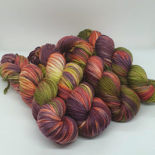 Load image into Gallery viewer, Hellebore (Baa-Ram-Ewe DK - SW Merino)