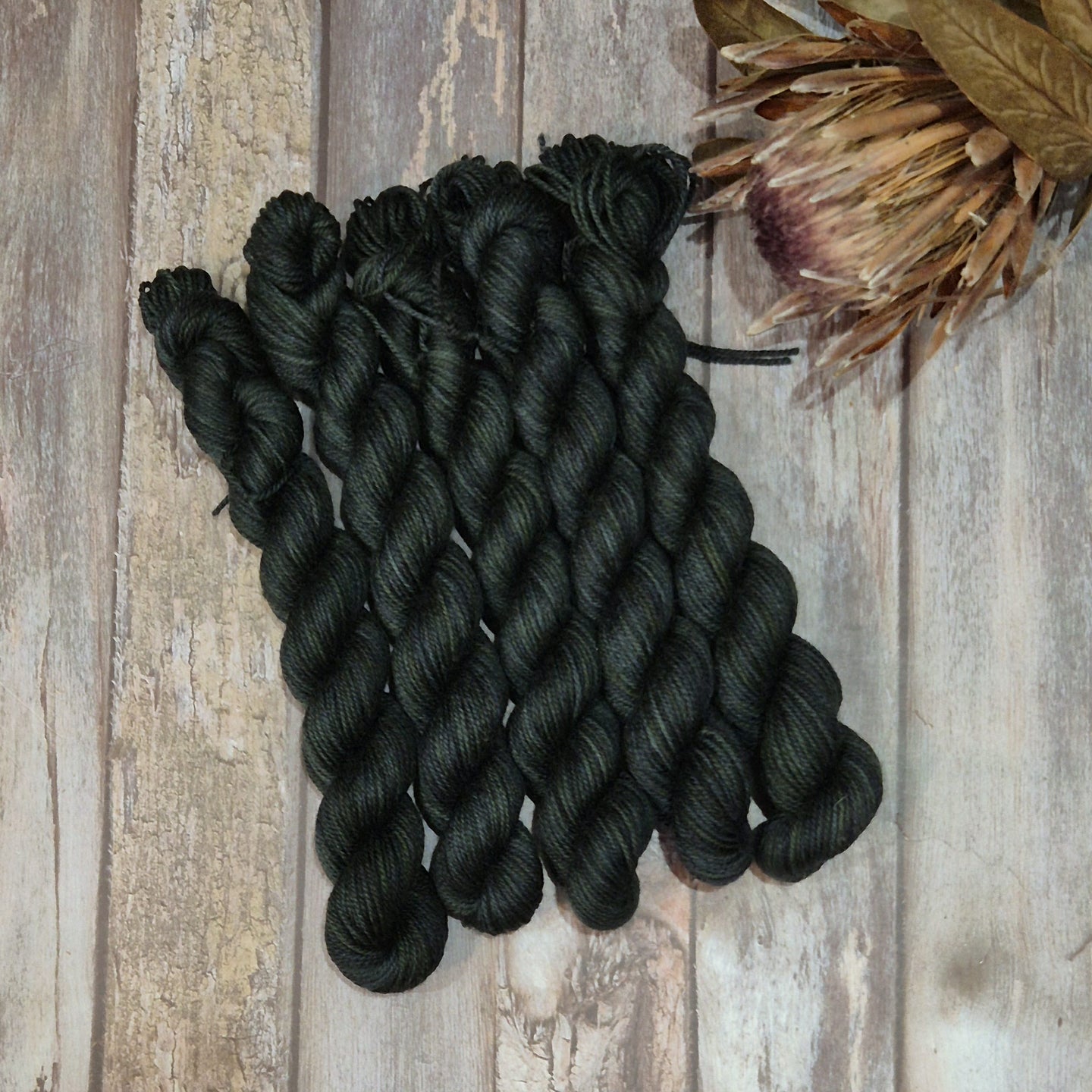 Licorice (Fledgling 4ply Sock - SW Merino / Nylon)