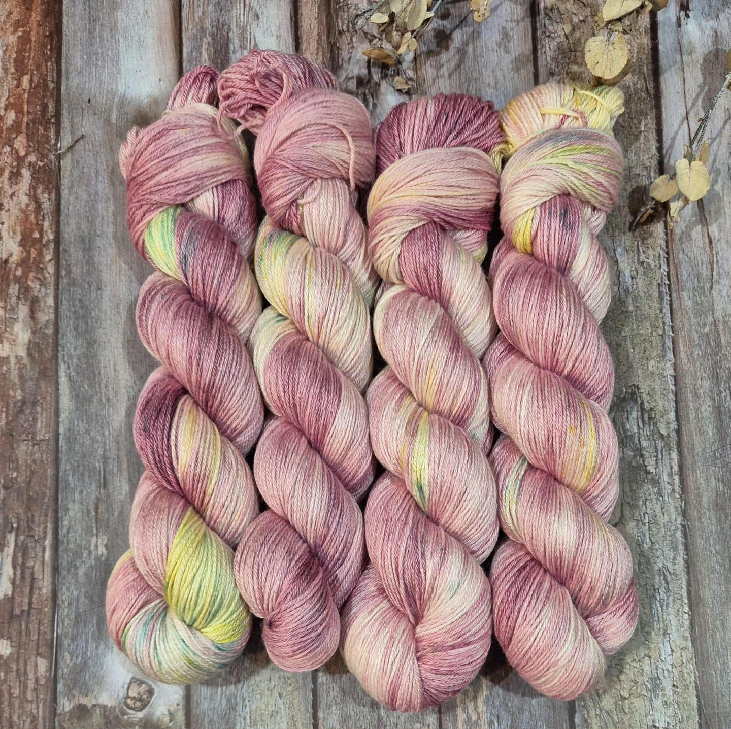 Fey Feyre (Mersilk 4ply Fingering - SW Merino / Mulberry Silk)