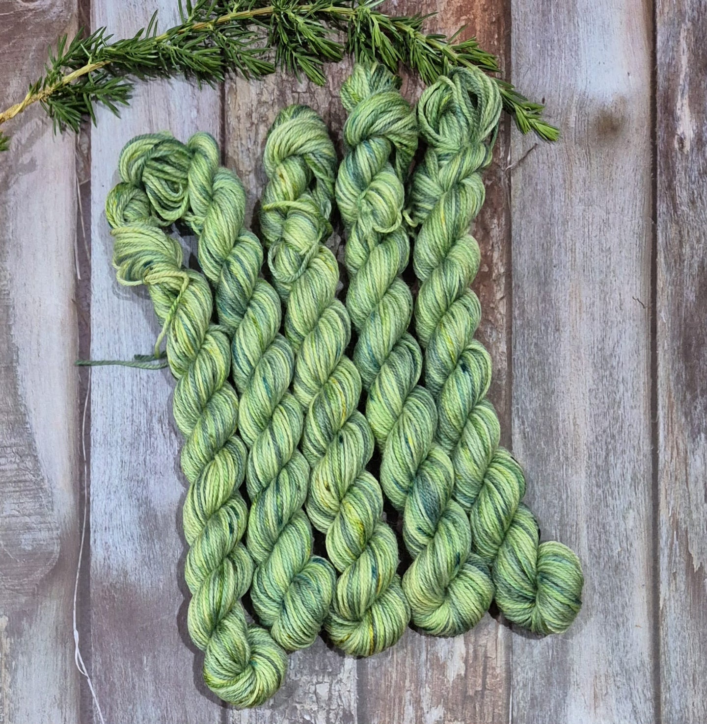 Green Fields (Fledgling 4ply Sock - SW Merino / Nylon)