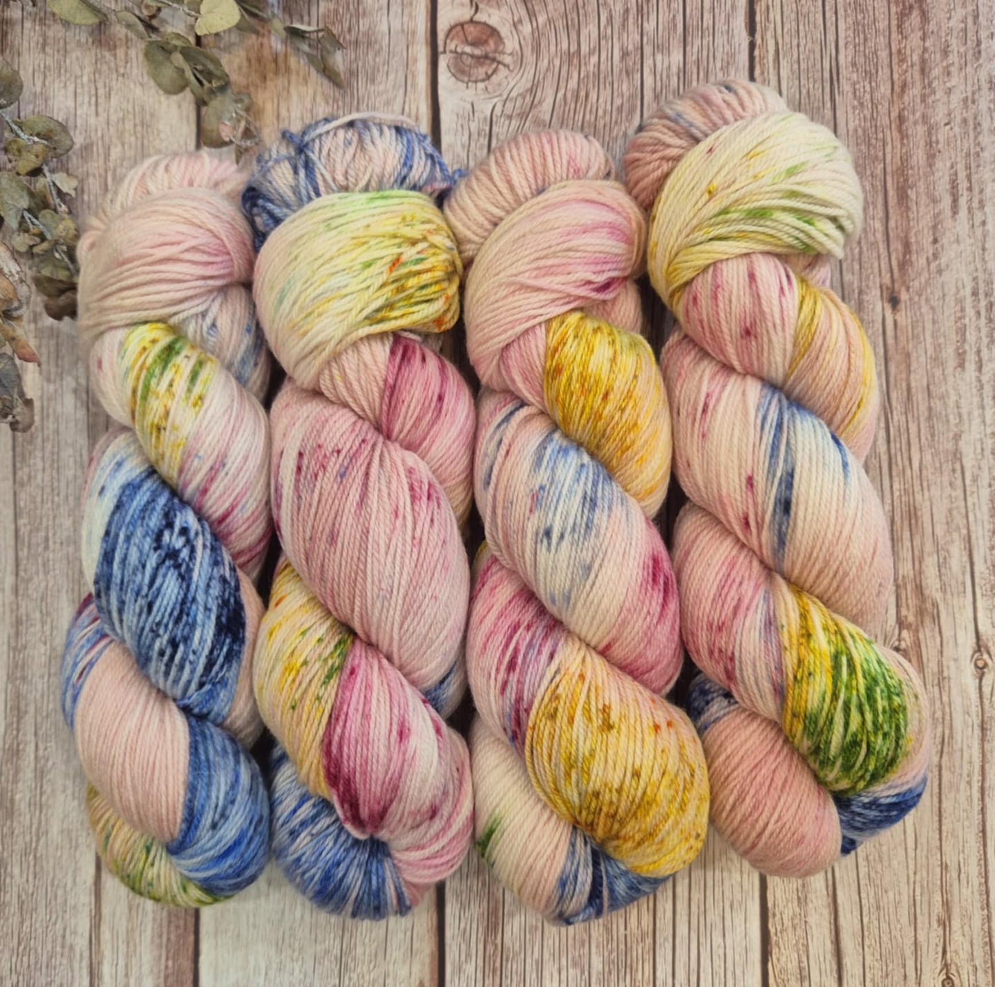 Macaroons (Fledgling 4ply Sock)