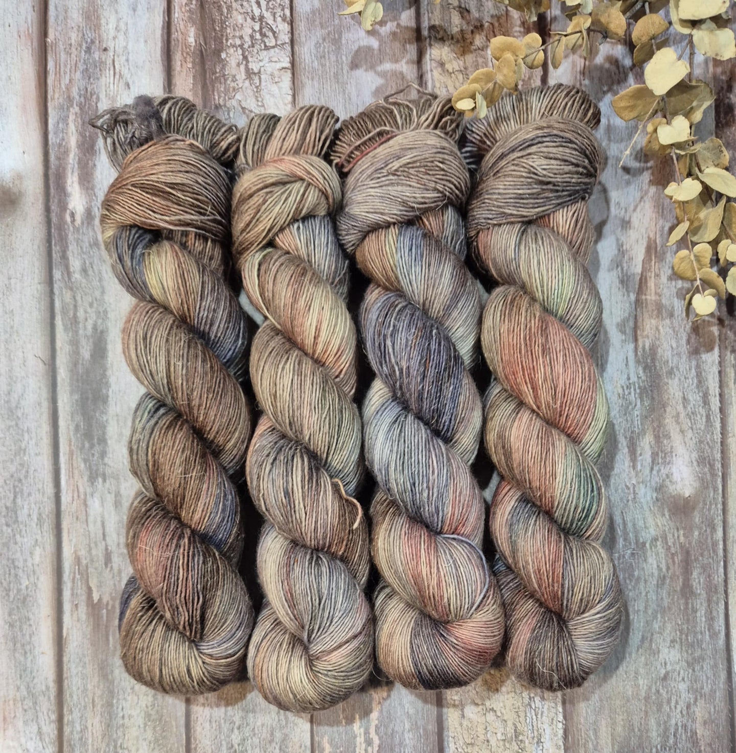 Moon Moth (Nymph Singles - SW Merino / Linen) (Dyed as Ordered if Not in Stock)