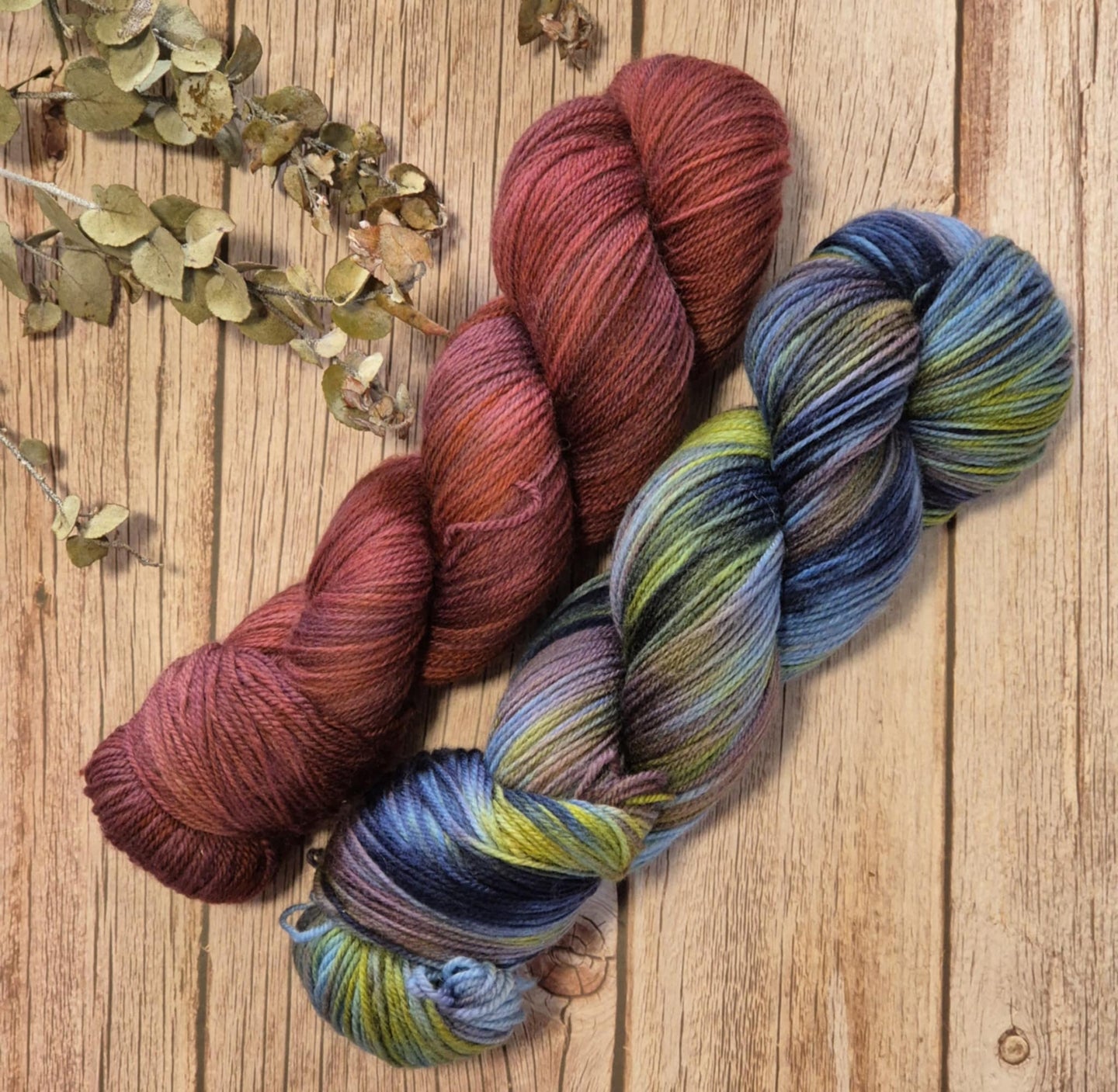 Perfect Pairing - Spiced Wine/Waterhole (Fledgling 4ply Sock)