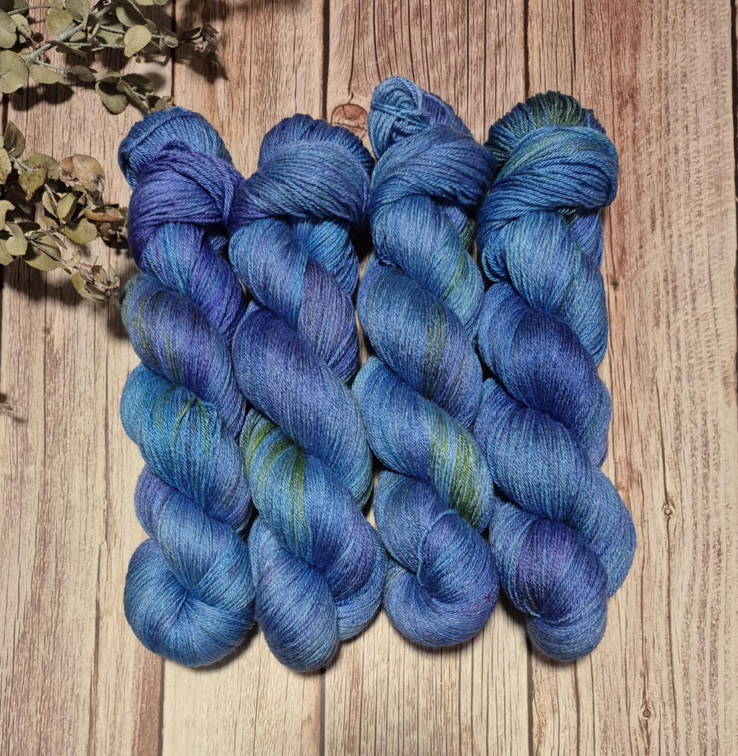 Reef (Mersilk 4ply Fingering)