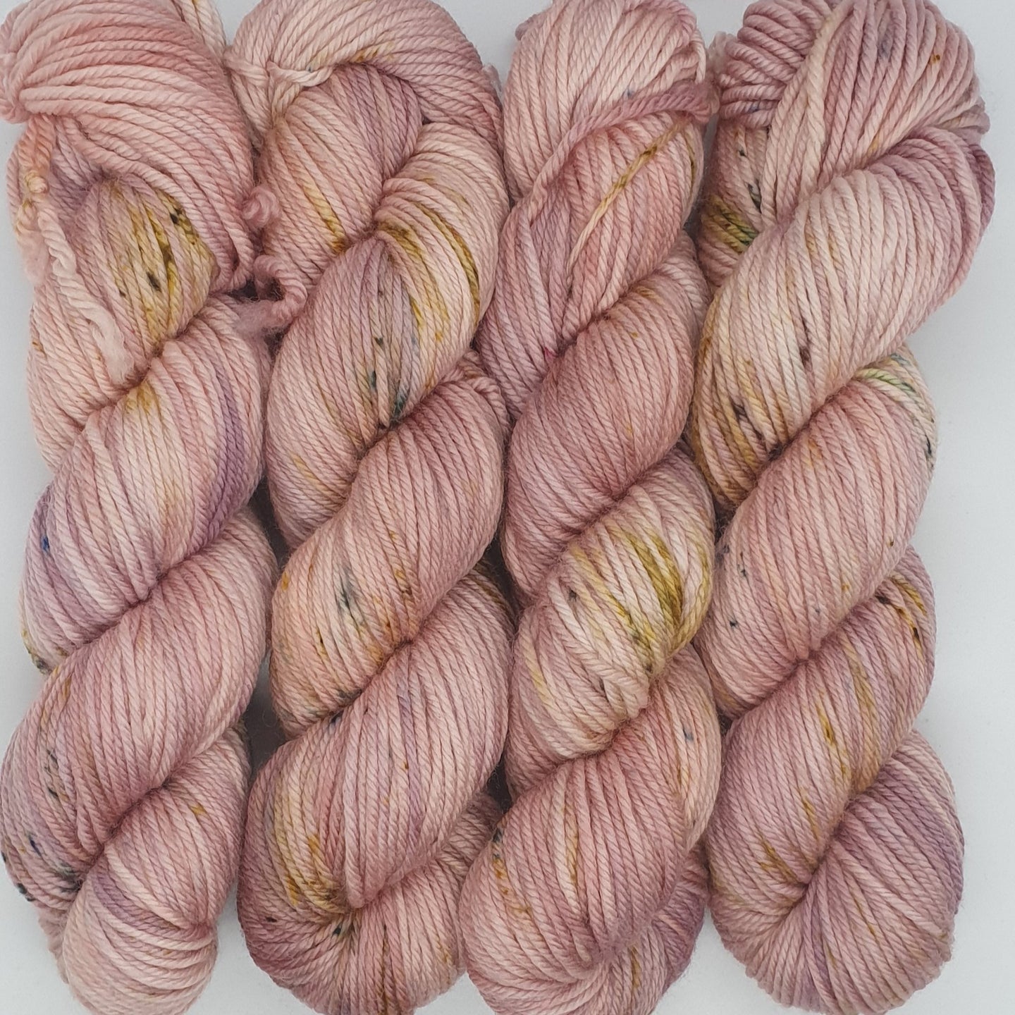 Lingering (Wyvern Worsted 12ply)